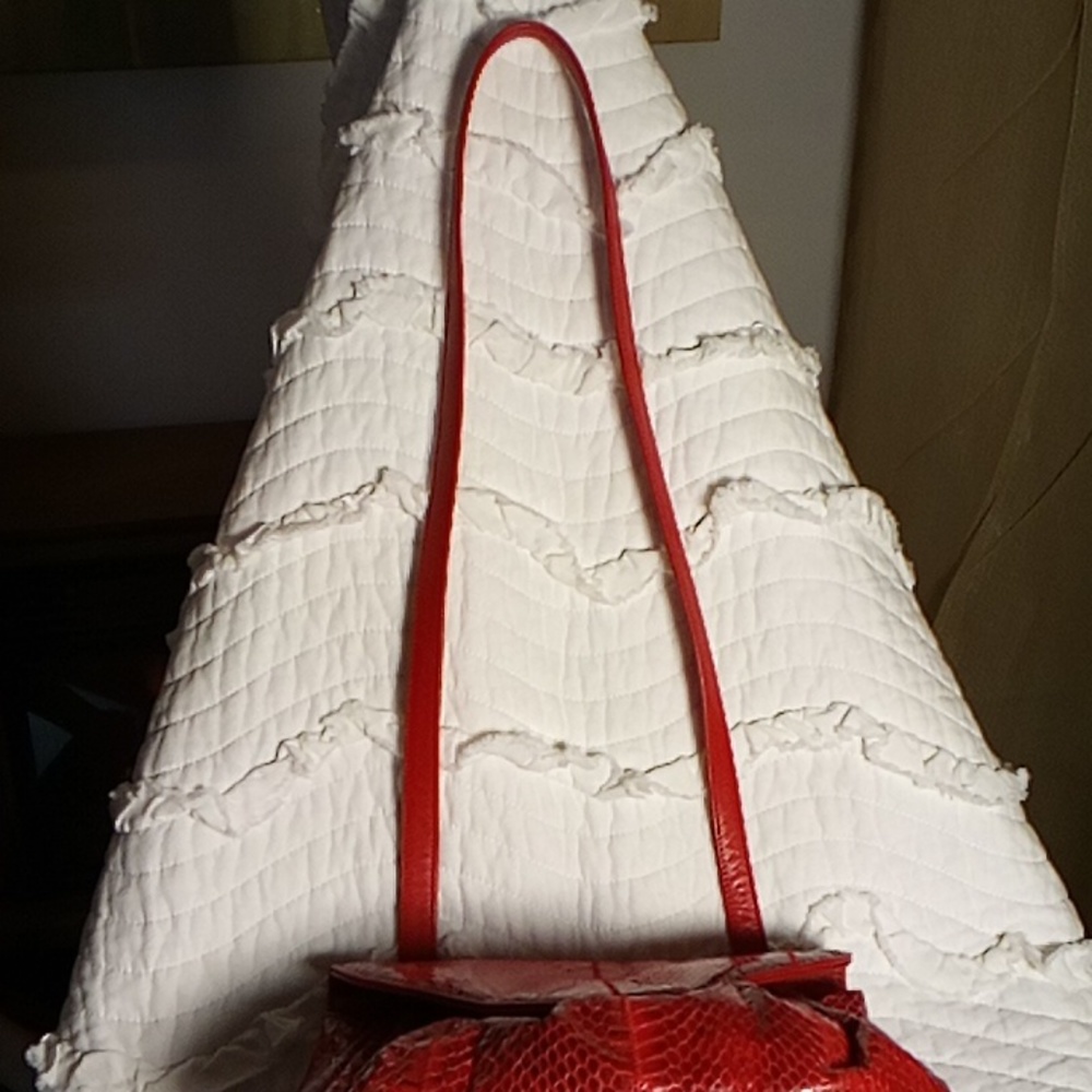 Andre Cellini Red Faux Snakeskin Crossbody Bag - Picture 8 of 8